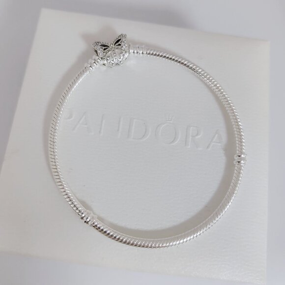 Pandora Moments Butterfly Clasp Snake Chain Bracelet - Picture 4 of 7